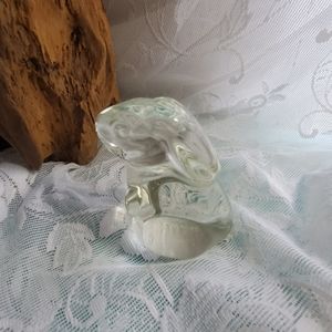 Princess House crystal sittind rabbit